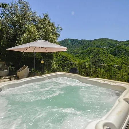 2 Bedroom Gorgeous In Brustico Carcheto